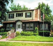 dutch colonial revival